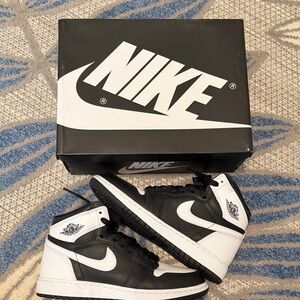 Nike Air Jordan 1 Retro High Size 4.5 Y, 6 women’s